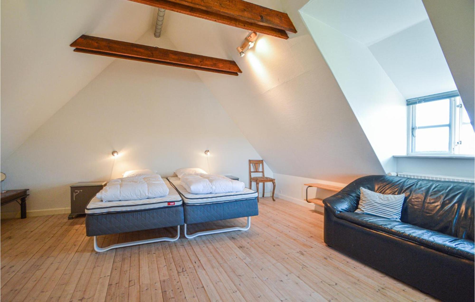 Awesome Home In Bredebro With Kitchen Ballum Eksteriør bilde