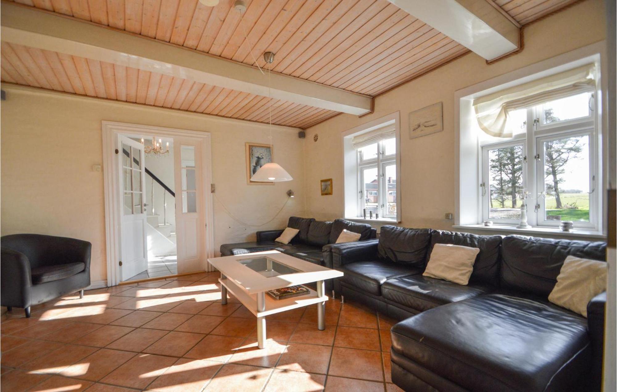 Awesome Home In Bredebro With Kitchen Ballum Eksteriør bilde