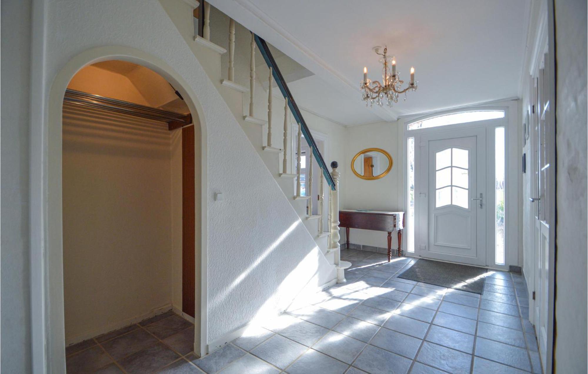 Awesome Home In Bredebro With Kitchen Ballum Eksteriør bilde